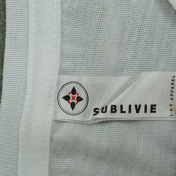 Sublivie Women's "One Family One Story" White Tee Shirt Size Large NWOT - Picture 6 of 8